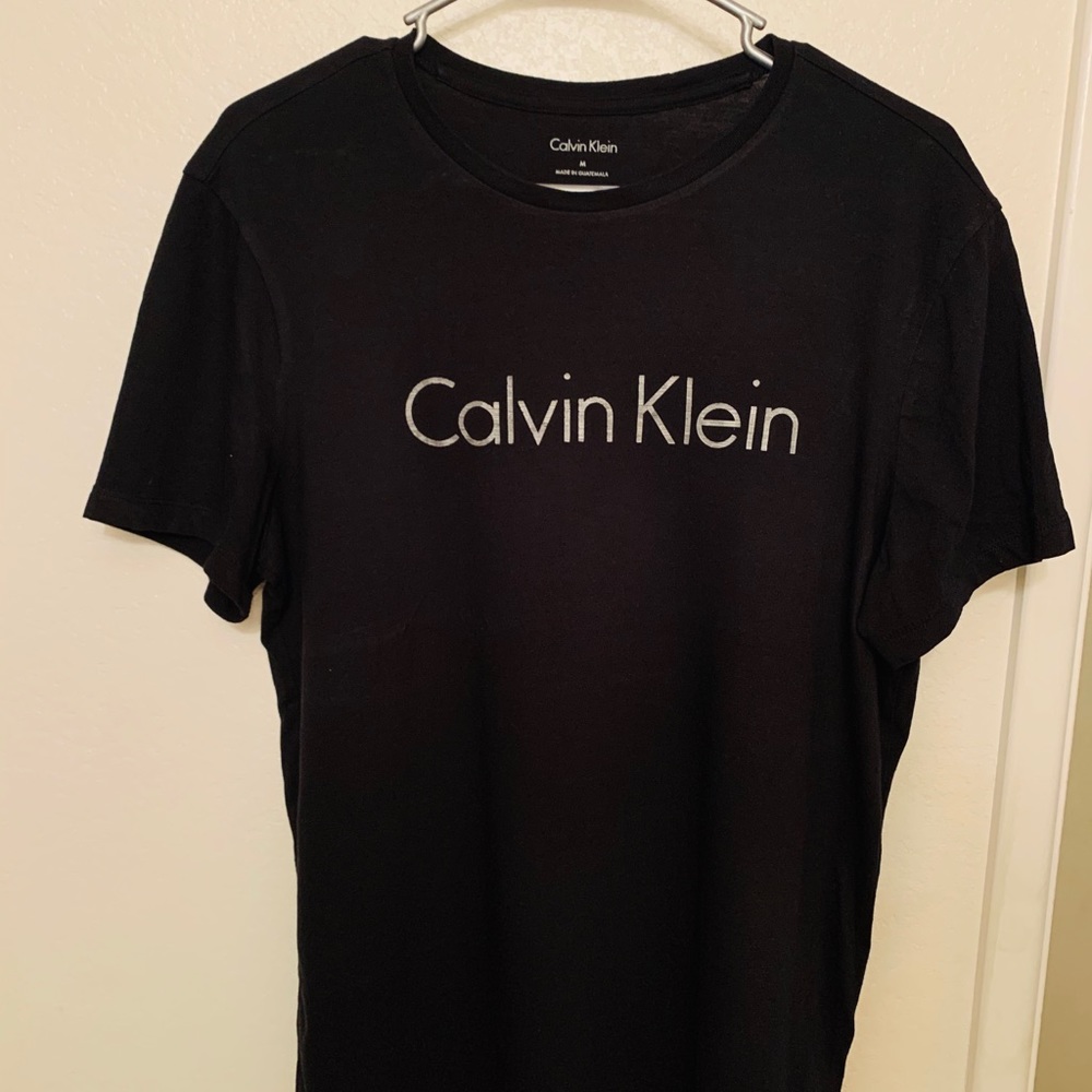 CALVIN KLEIN T SHIRT